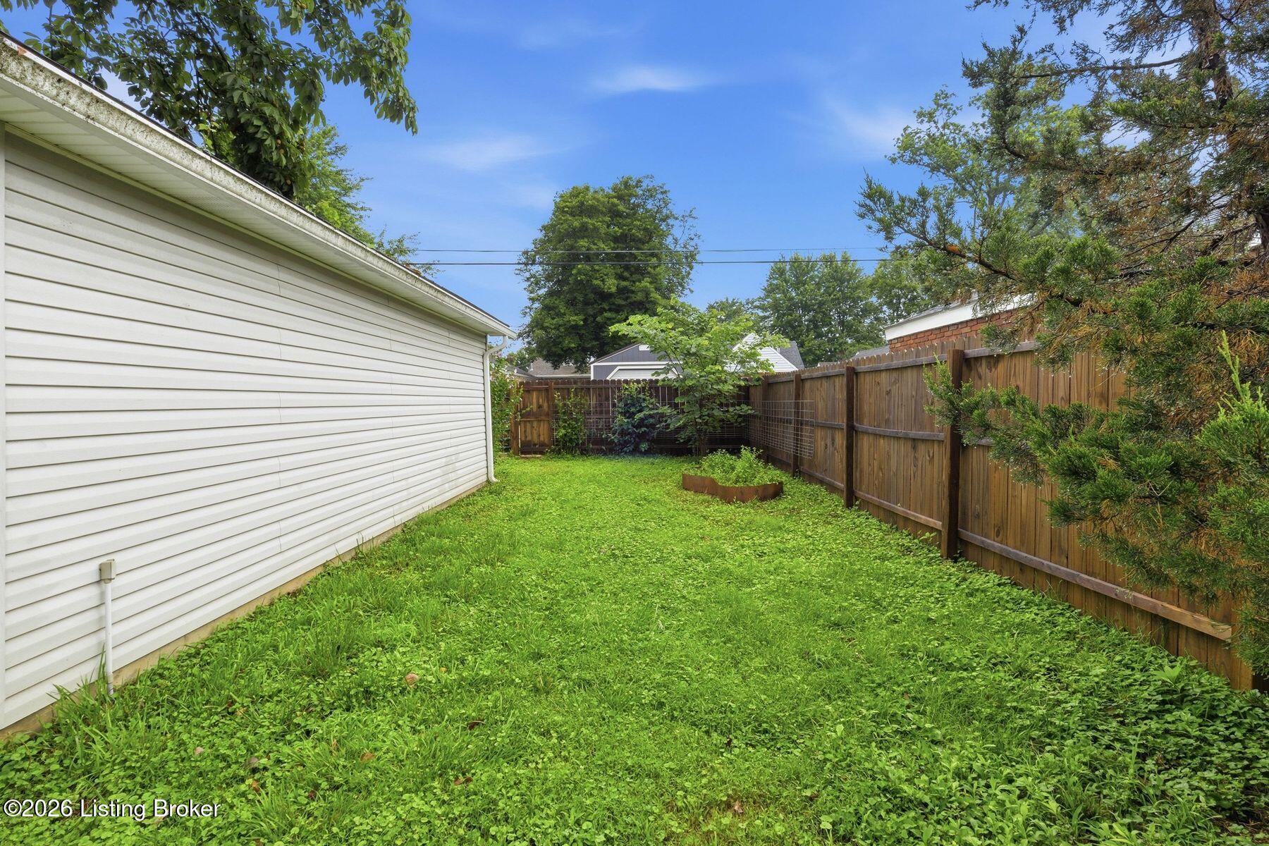 3343 Dayton Ave