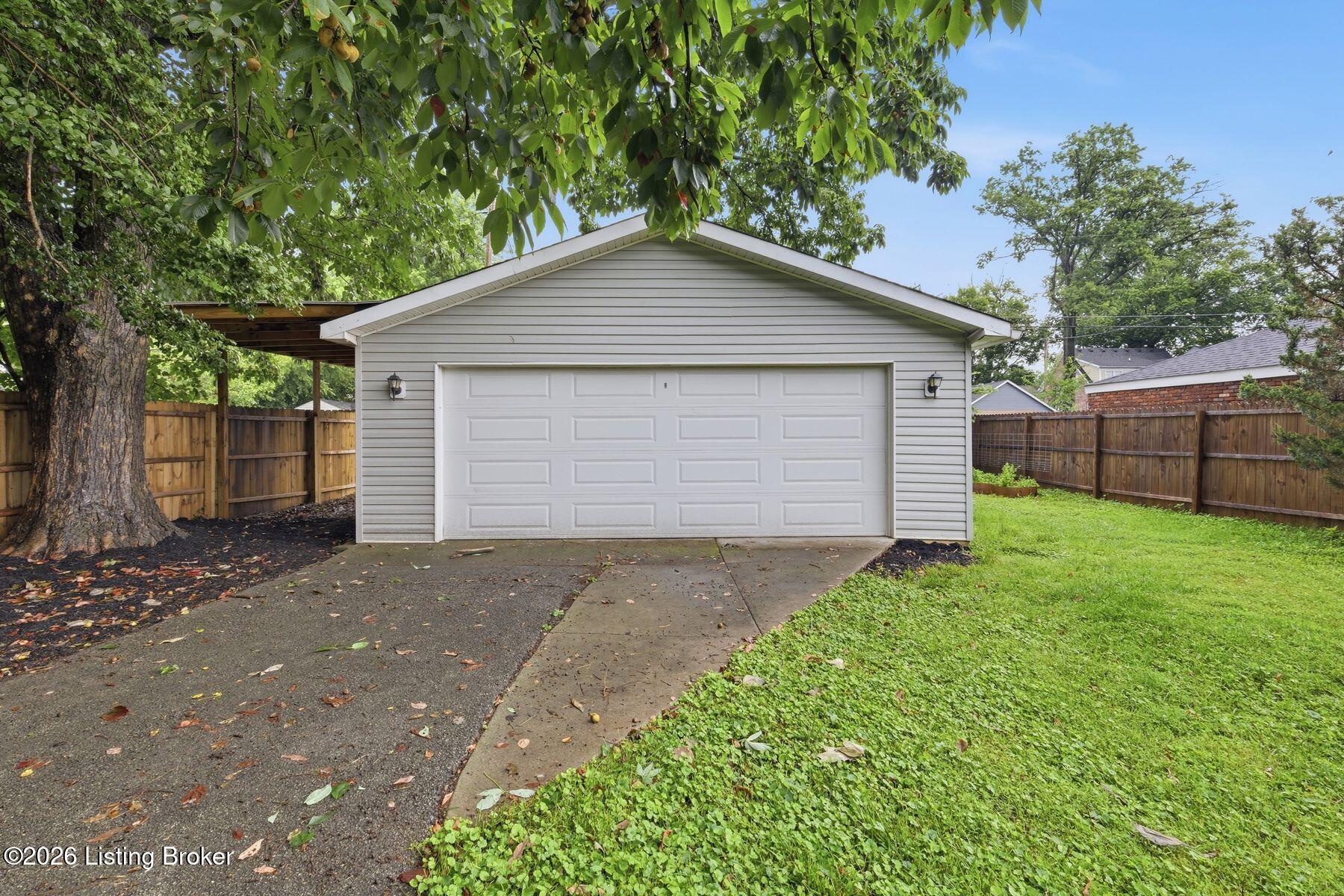 3343 Dayton Ave