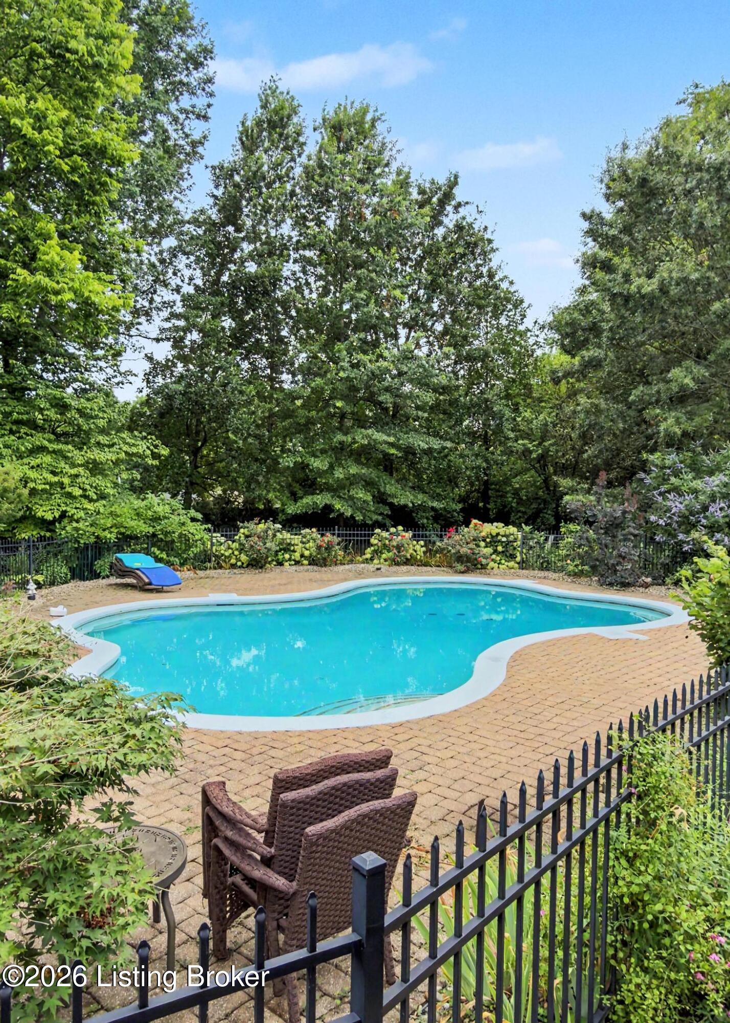 6209 Walnut Ridge Trail