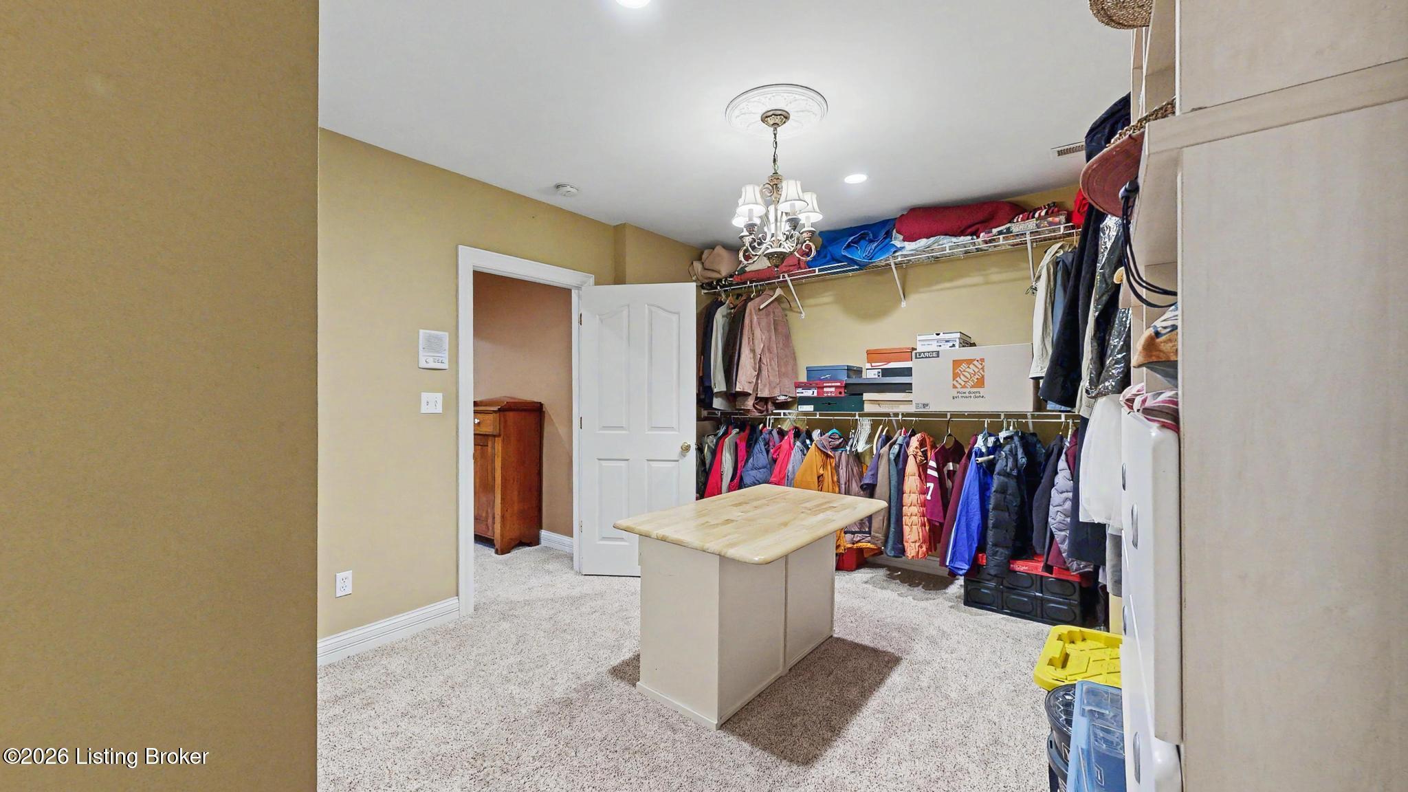 6209 Walnut Ridge Trail