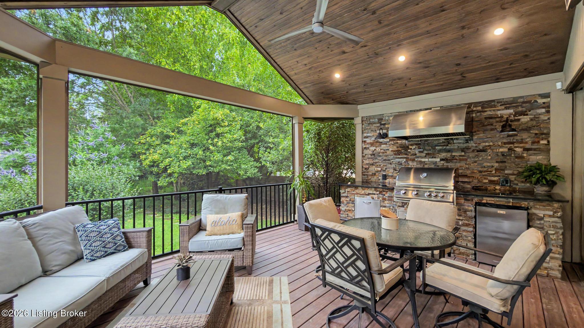 6209 Walnut Ridge Trail