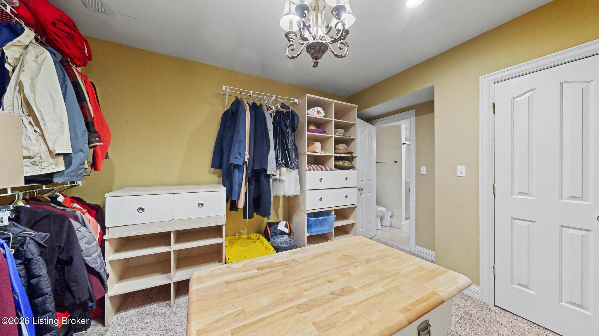 6209 Walnut Ridge Trail
