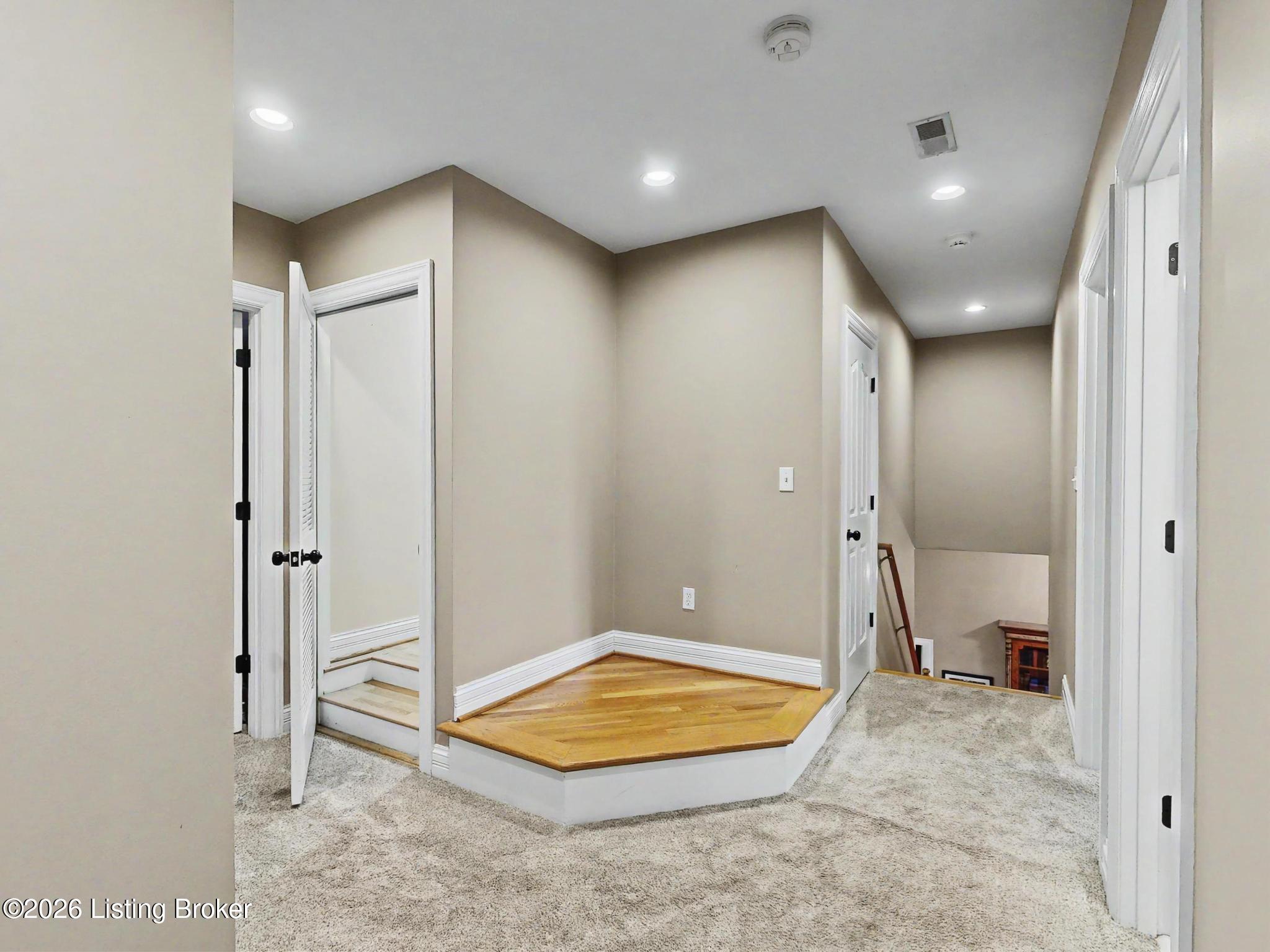 6209 Walnut Ridge Trail