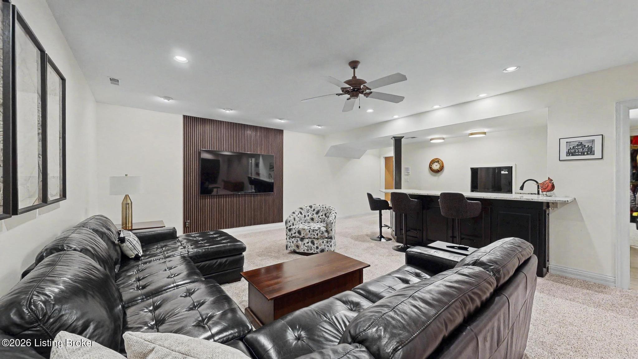 6209 Walnut Ridge Trail