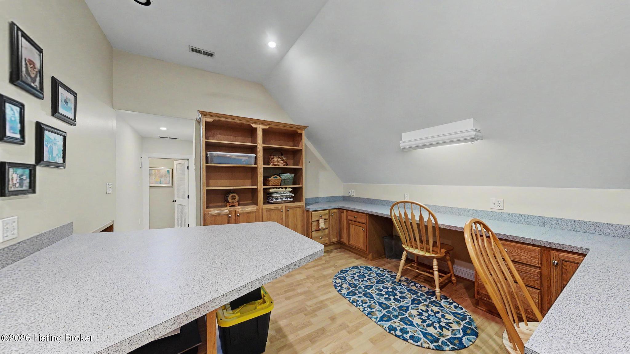 6209 Walnut Ridge Trail