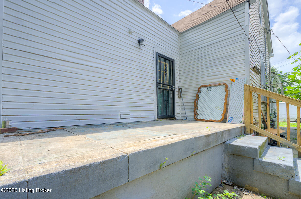 741 S 37th St