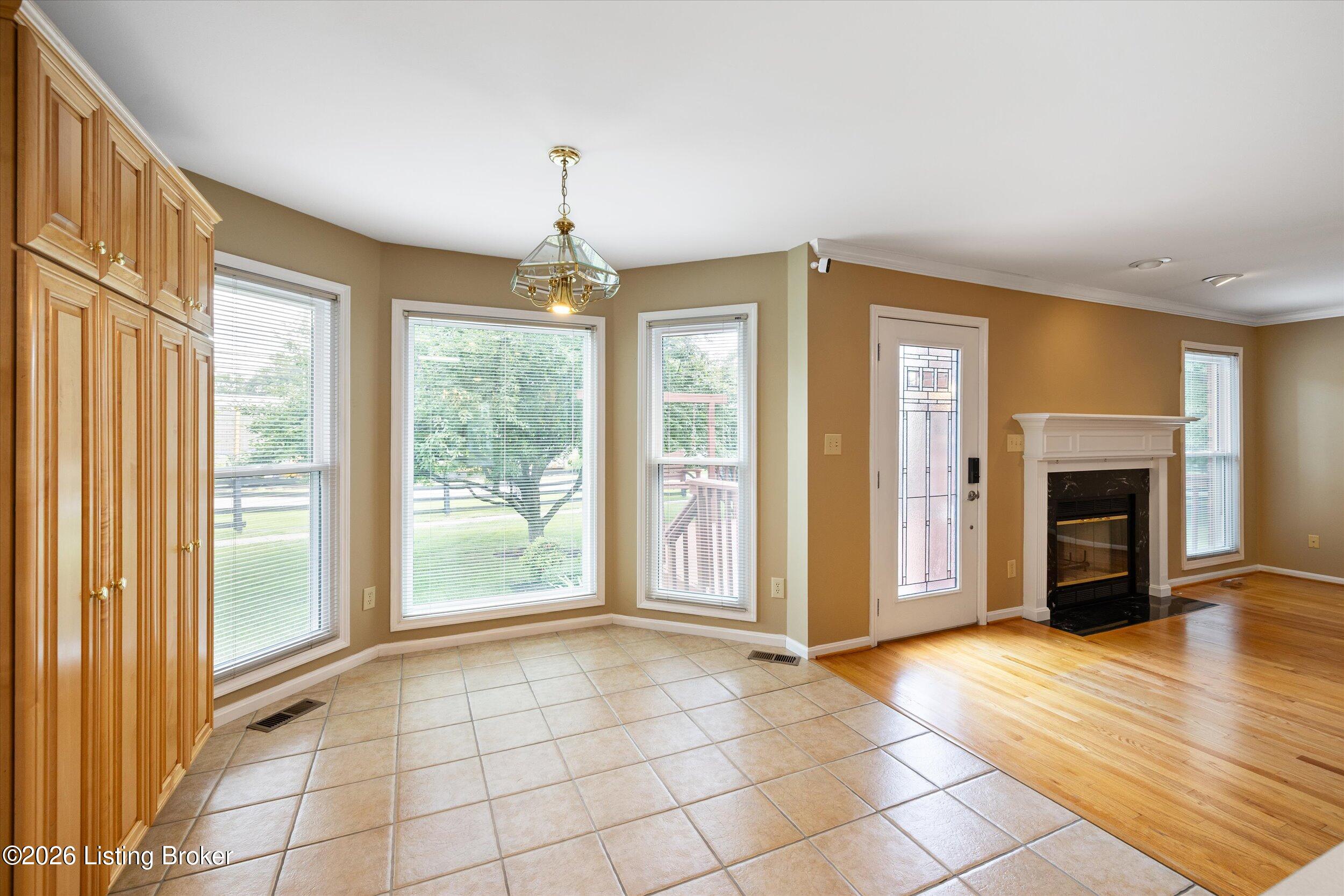 8702 Valeridge Ct