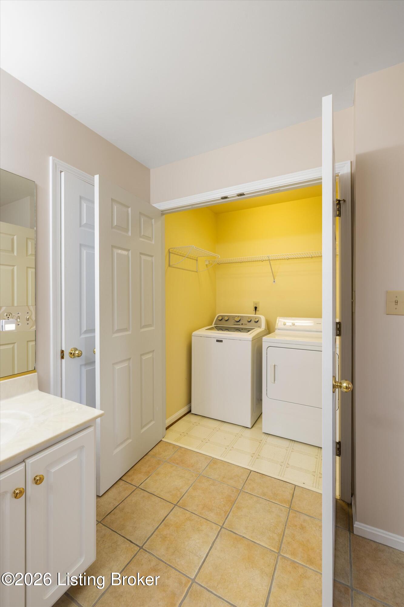 8702 Valeridge Ct