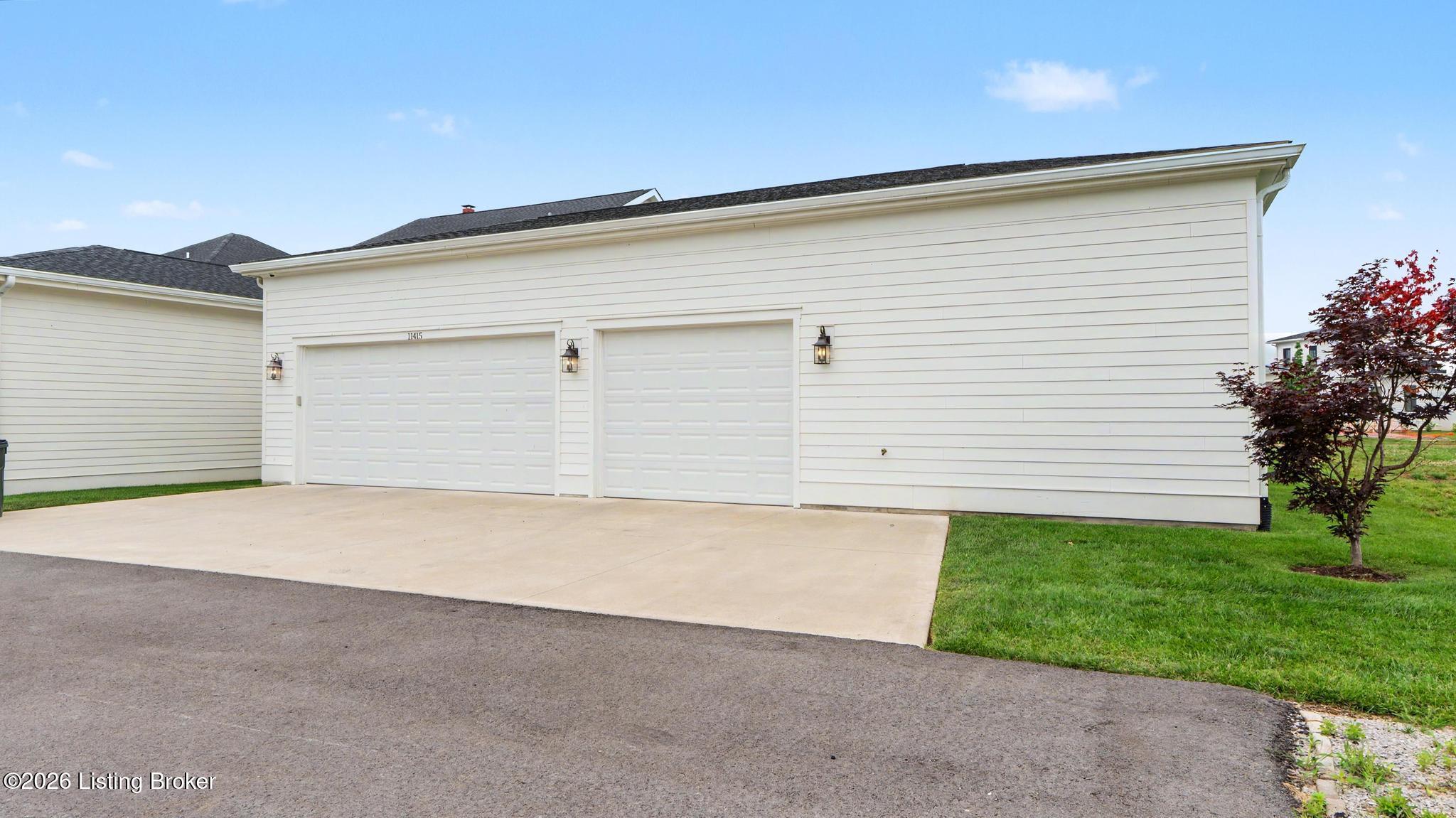 11415 River Beauty Loop