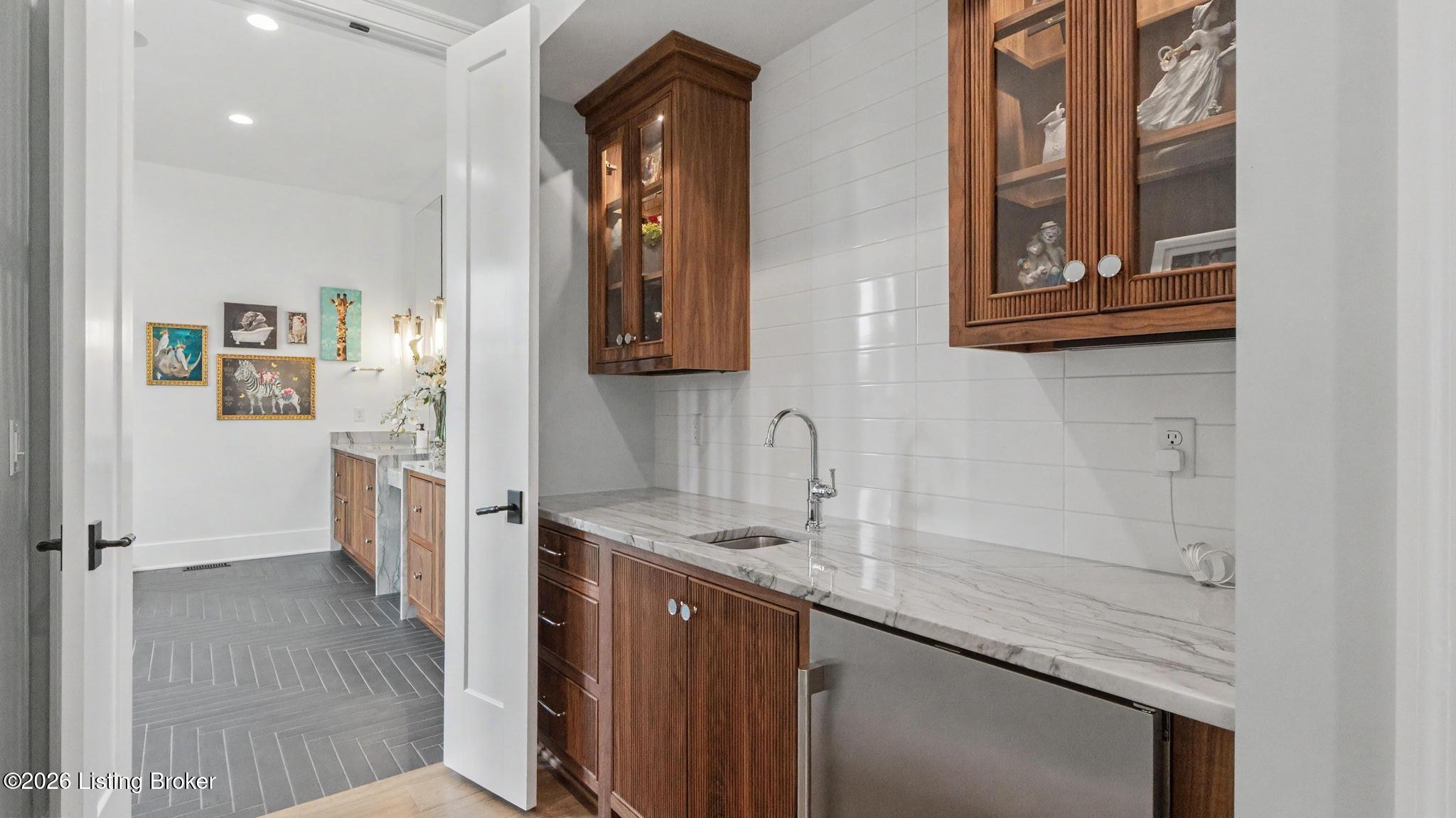 11415 River Beauty Loop