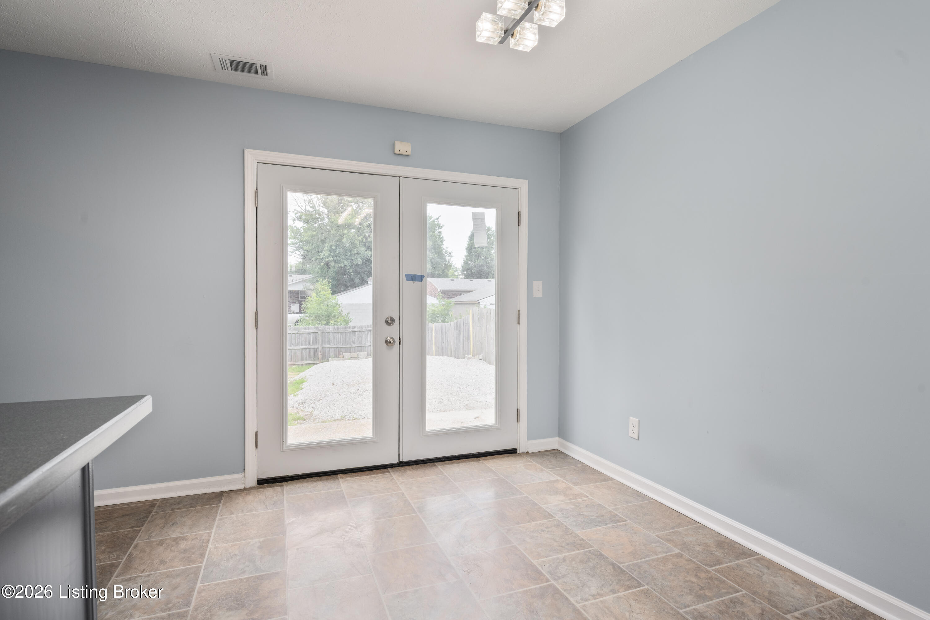 12226 Somerset Dr