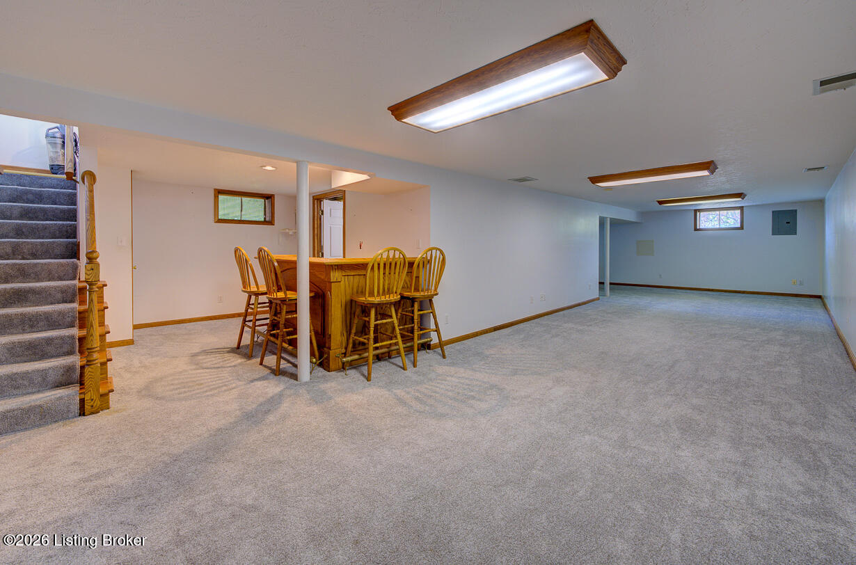 5309 Barnes Dr