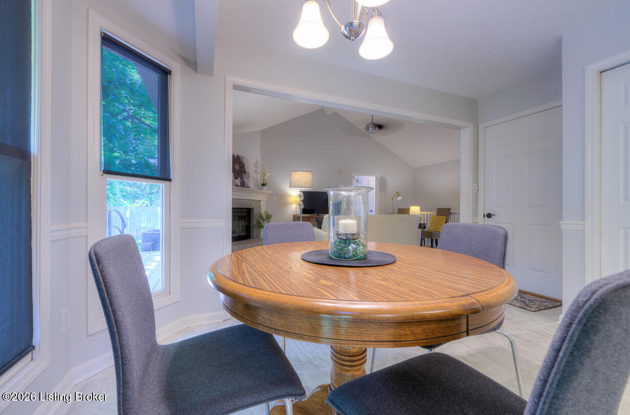 715 Auburn Oaks Dr