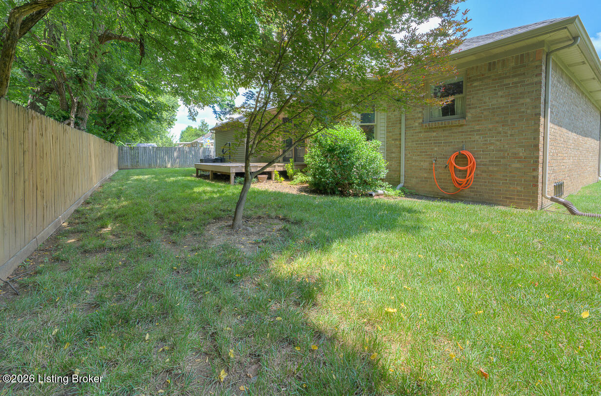 715 Auburn Oaks Dr