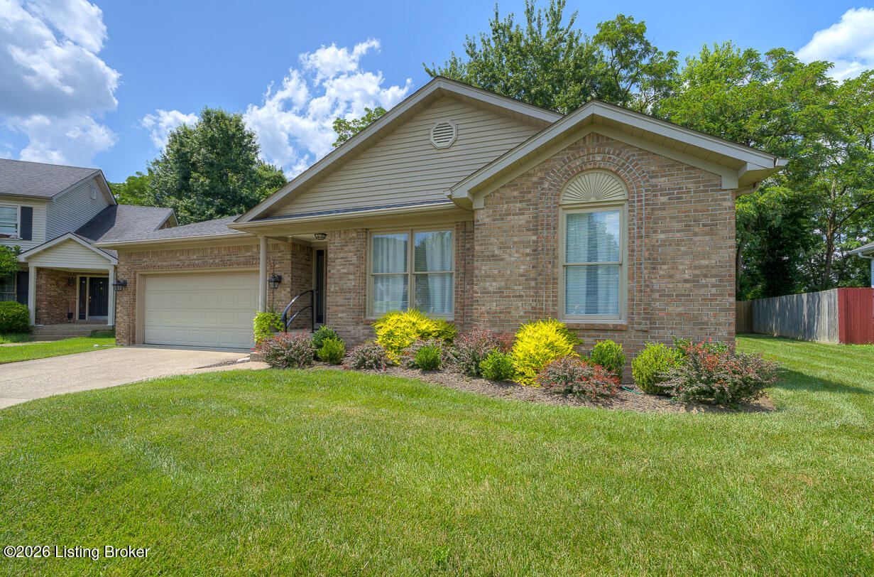 715 Auburn Oaks Dr
