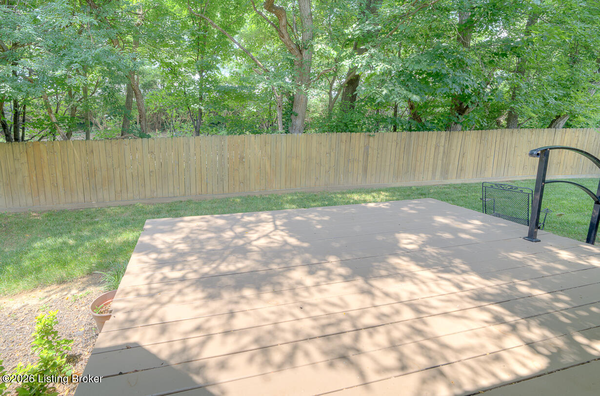 715 Auburn Oaks Dr