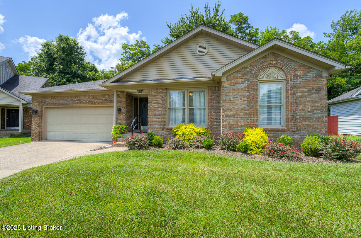 715 Auburn Oaks Dr