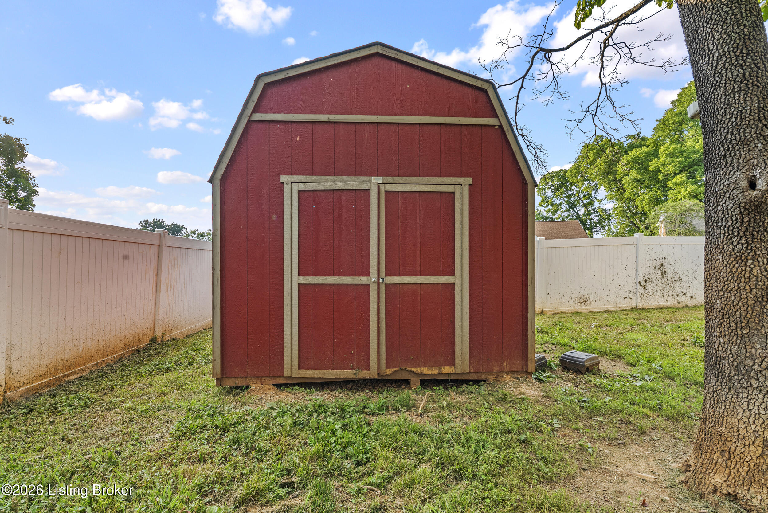 3500 Tyrone Dr
