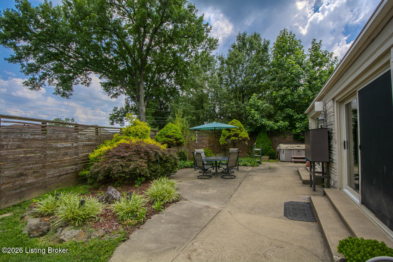 2512 Merriwood Dr