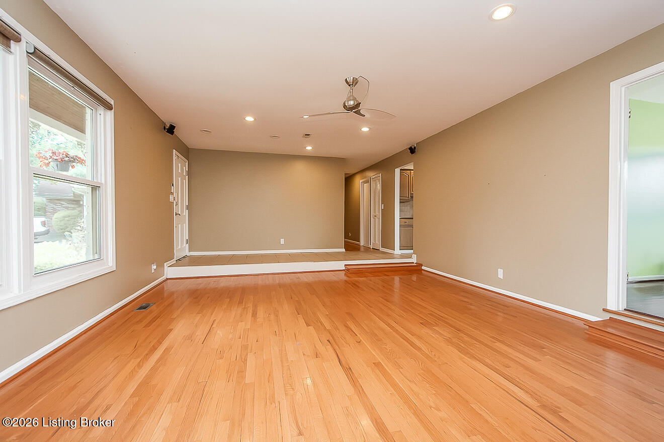 2512 Merriwood Dr