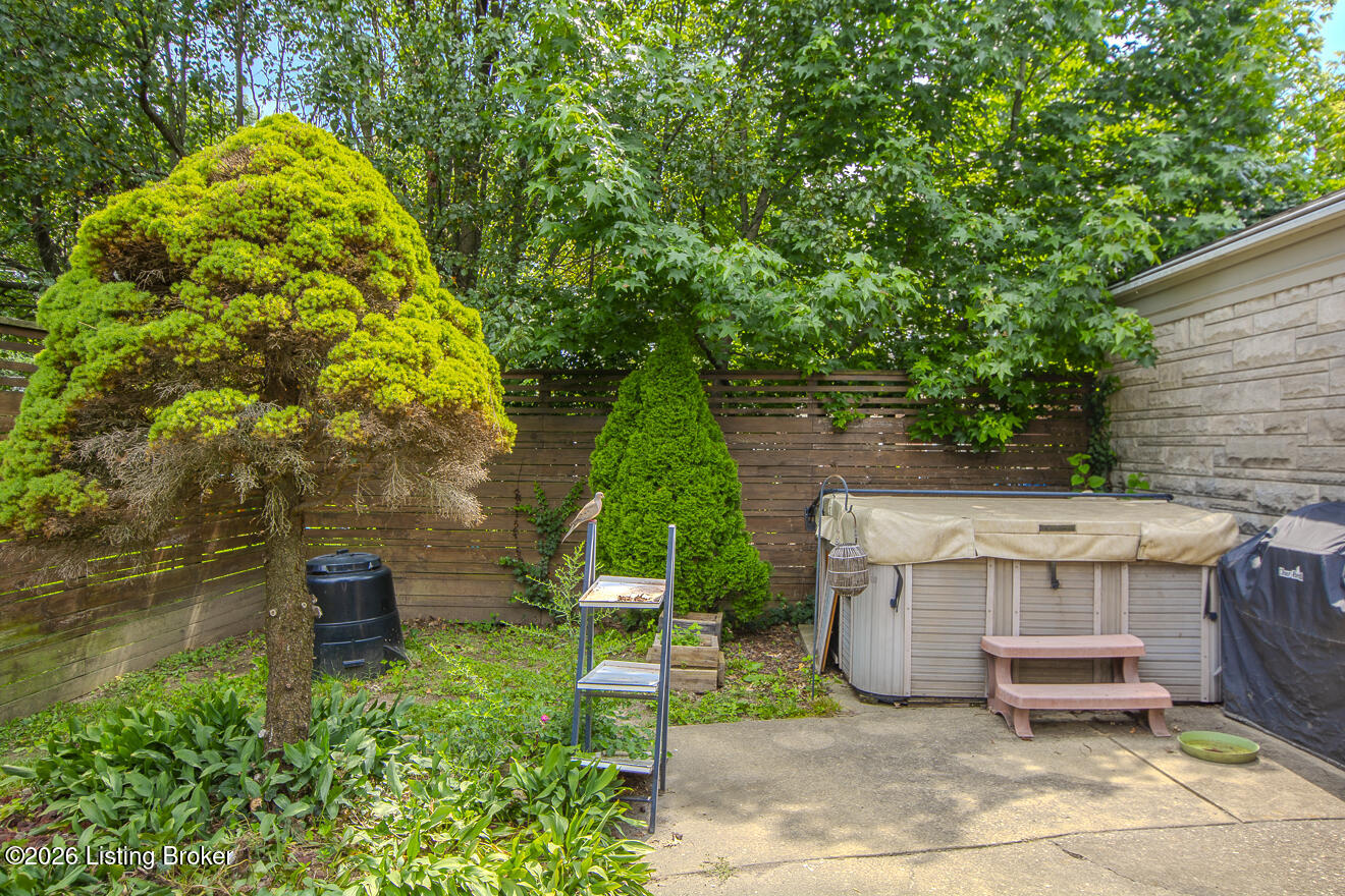 2512 Merriwood Dr