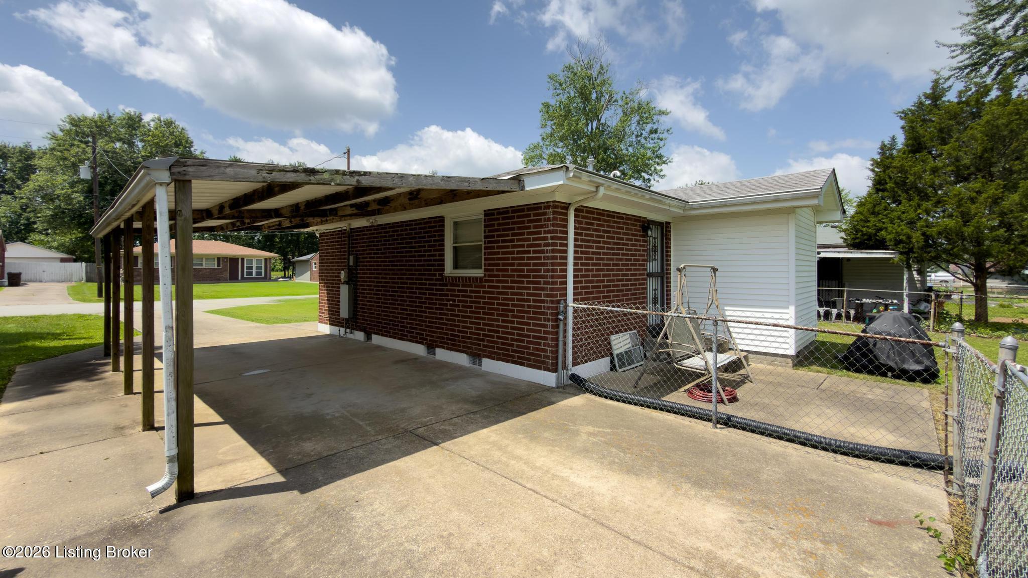 6217 Hackberry Way