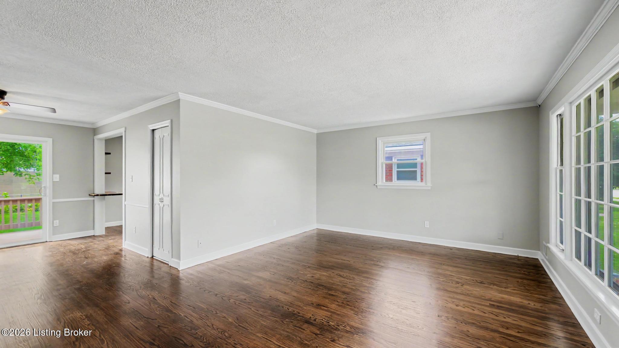 2709 Parklawn Dr