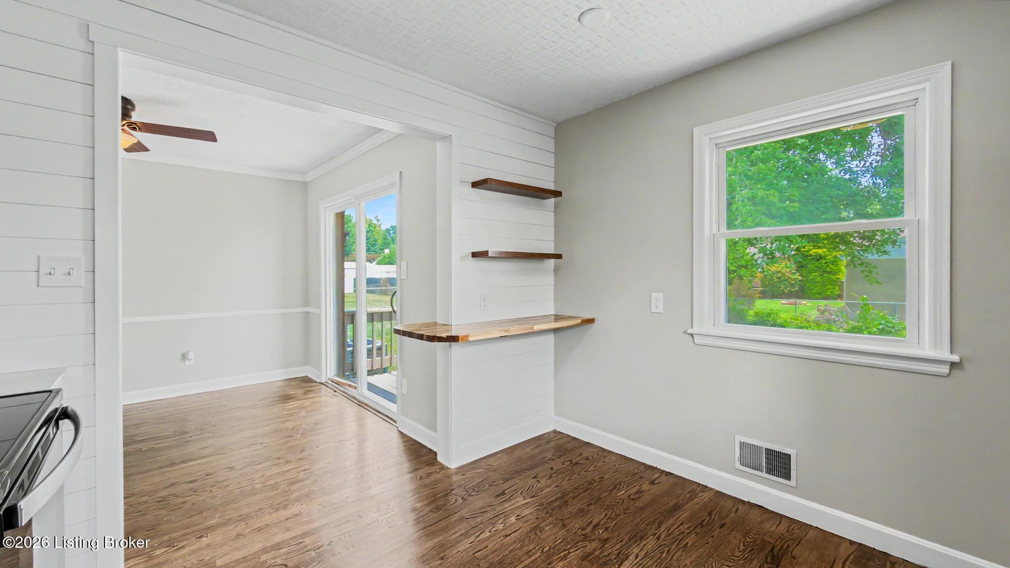 2709 Parklawn Dr