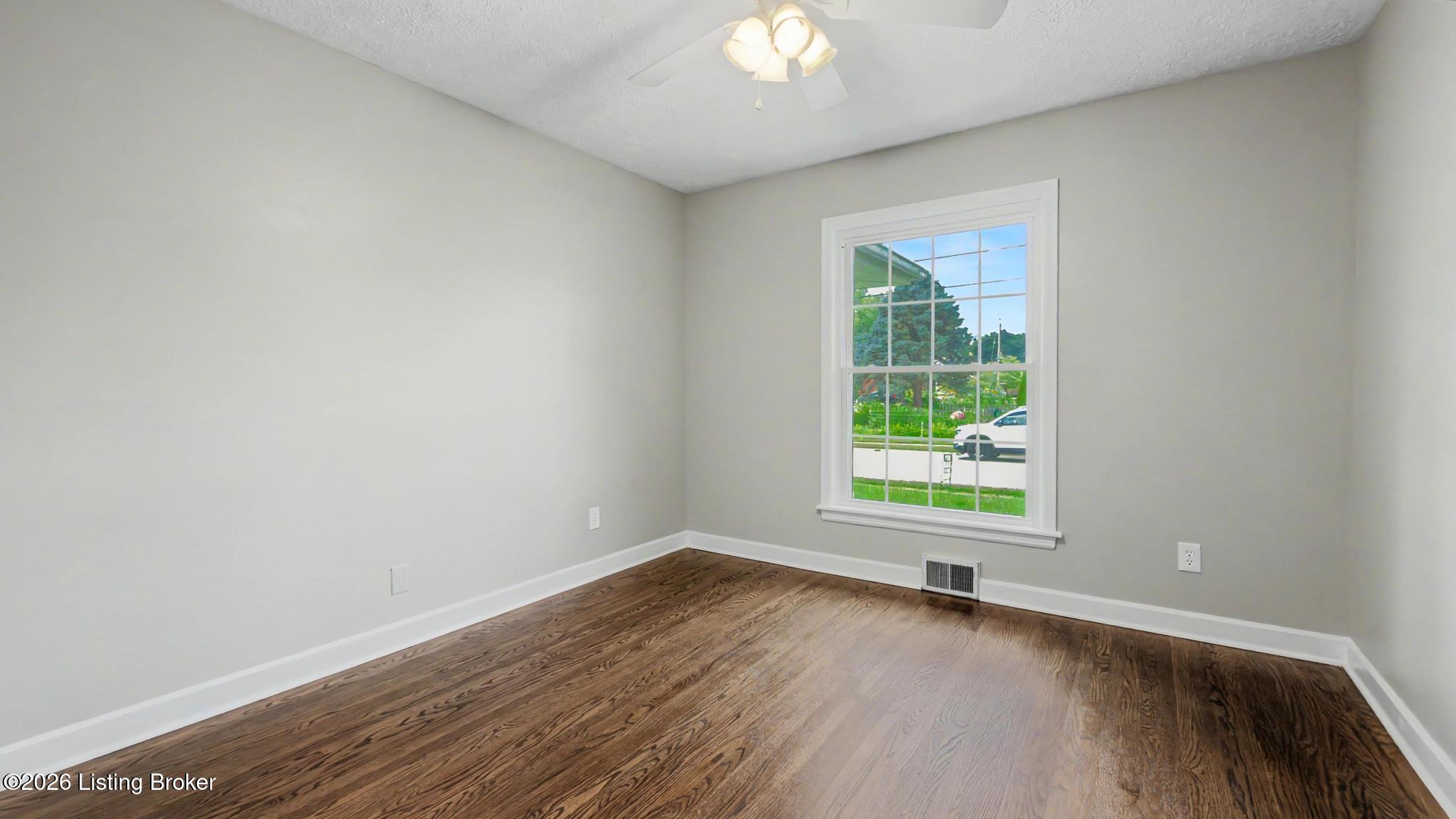 2709 Parklawn Dr