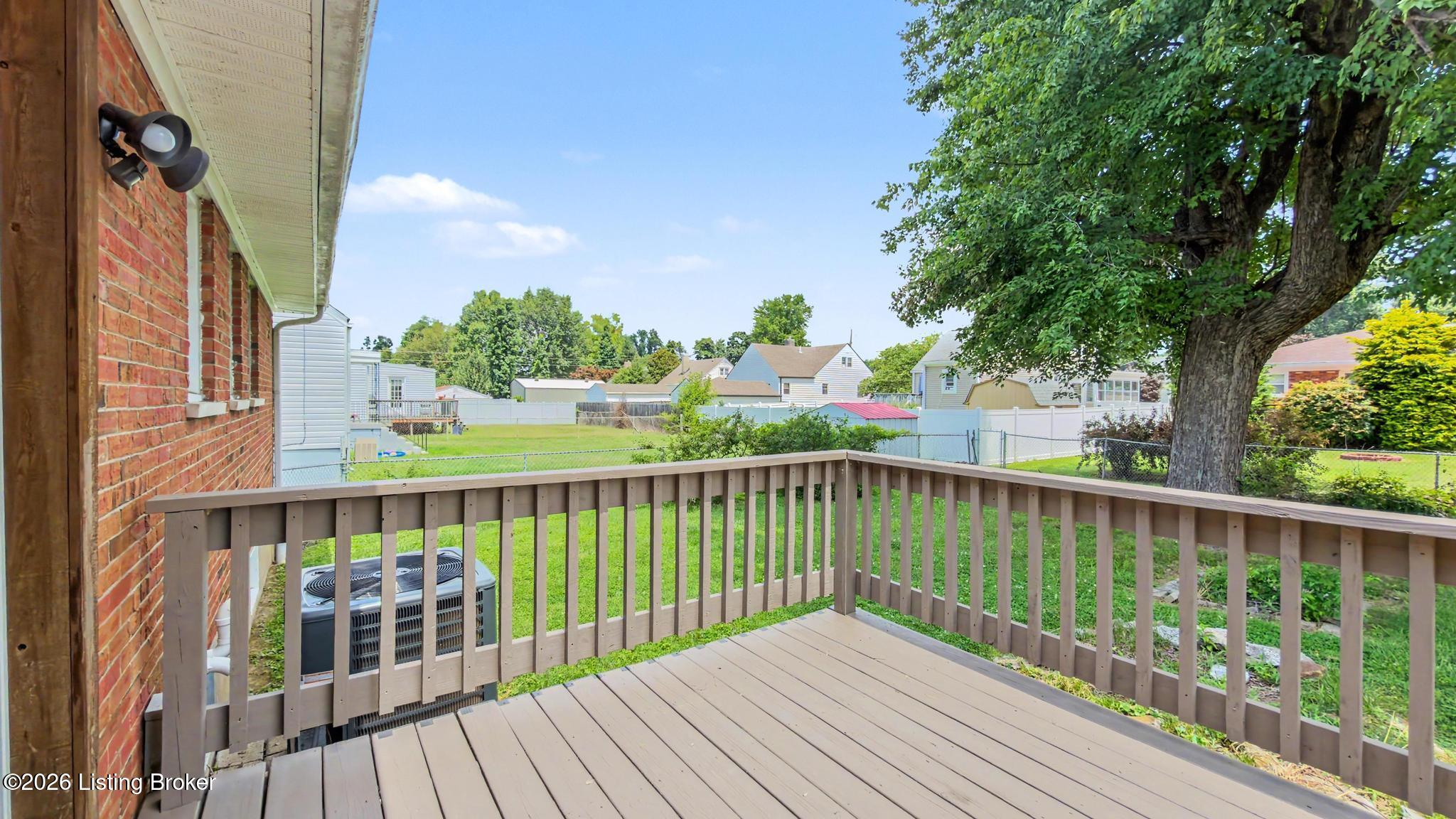 2709 Parklawn Dr