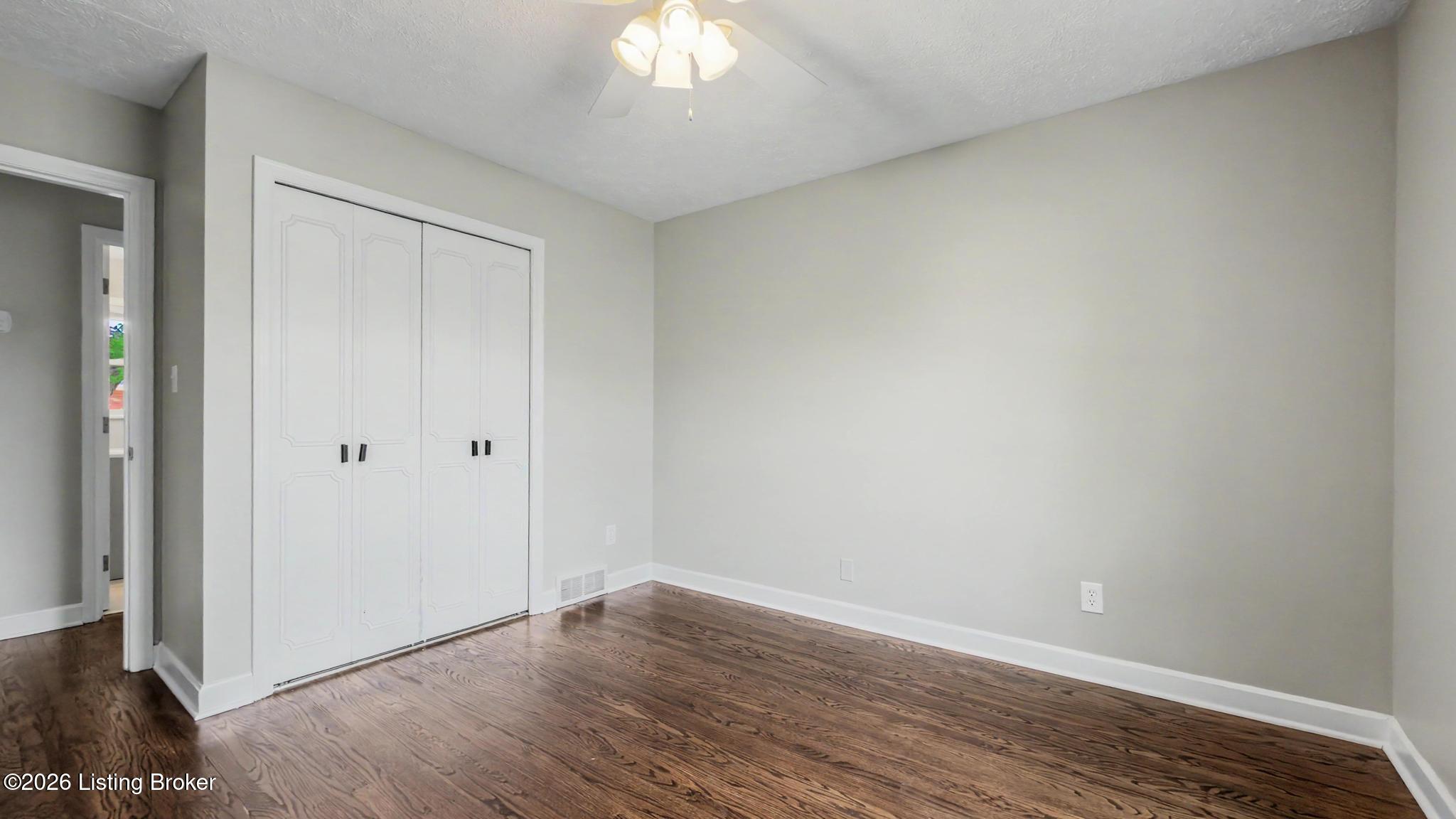 2709 Parklawn Dr