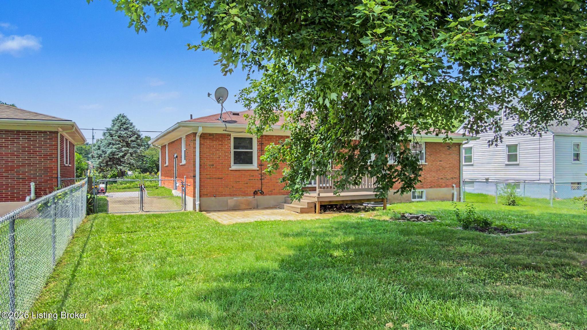 2709 Parklawn Dr
