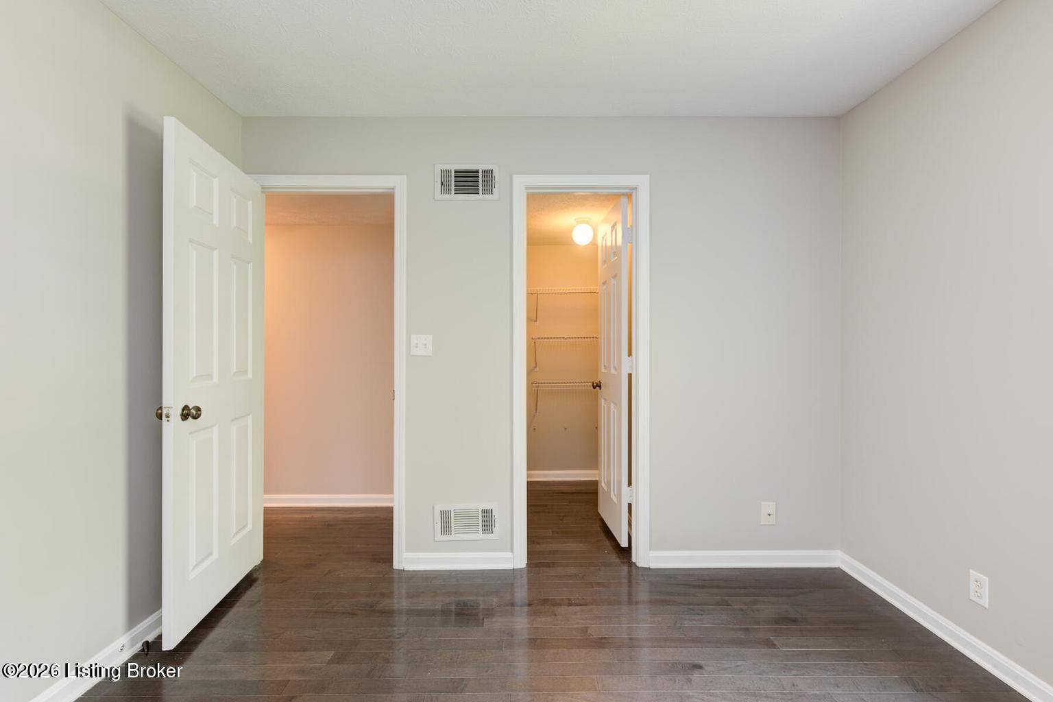 10402 Timberwood Cir