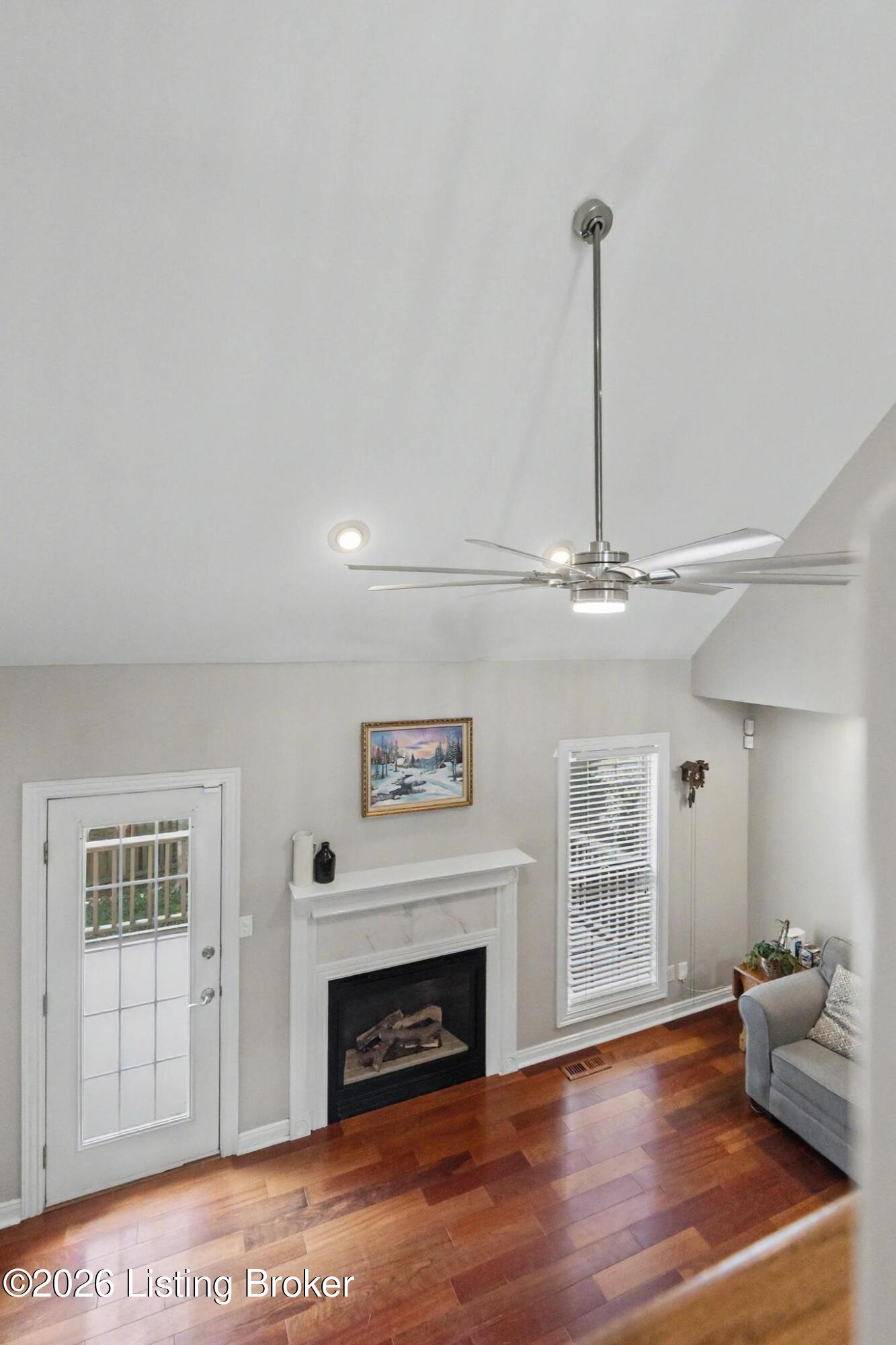 7110 Apple Orchard Ln
