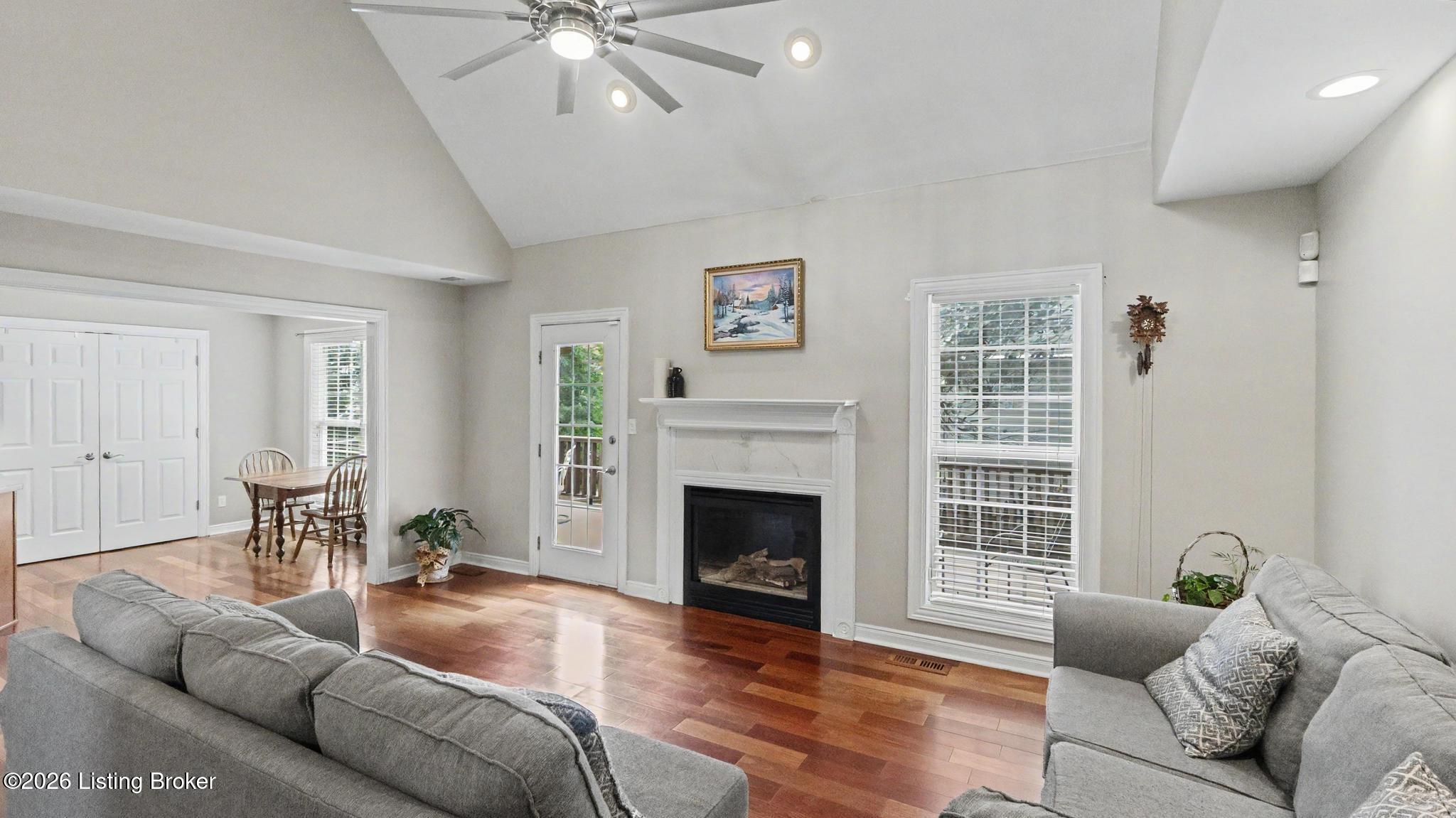 7110 Apple Orchard Ln