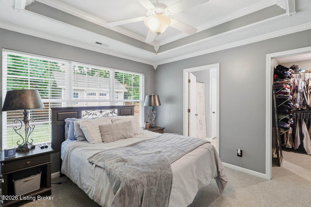 537 Shady Glen Cir