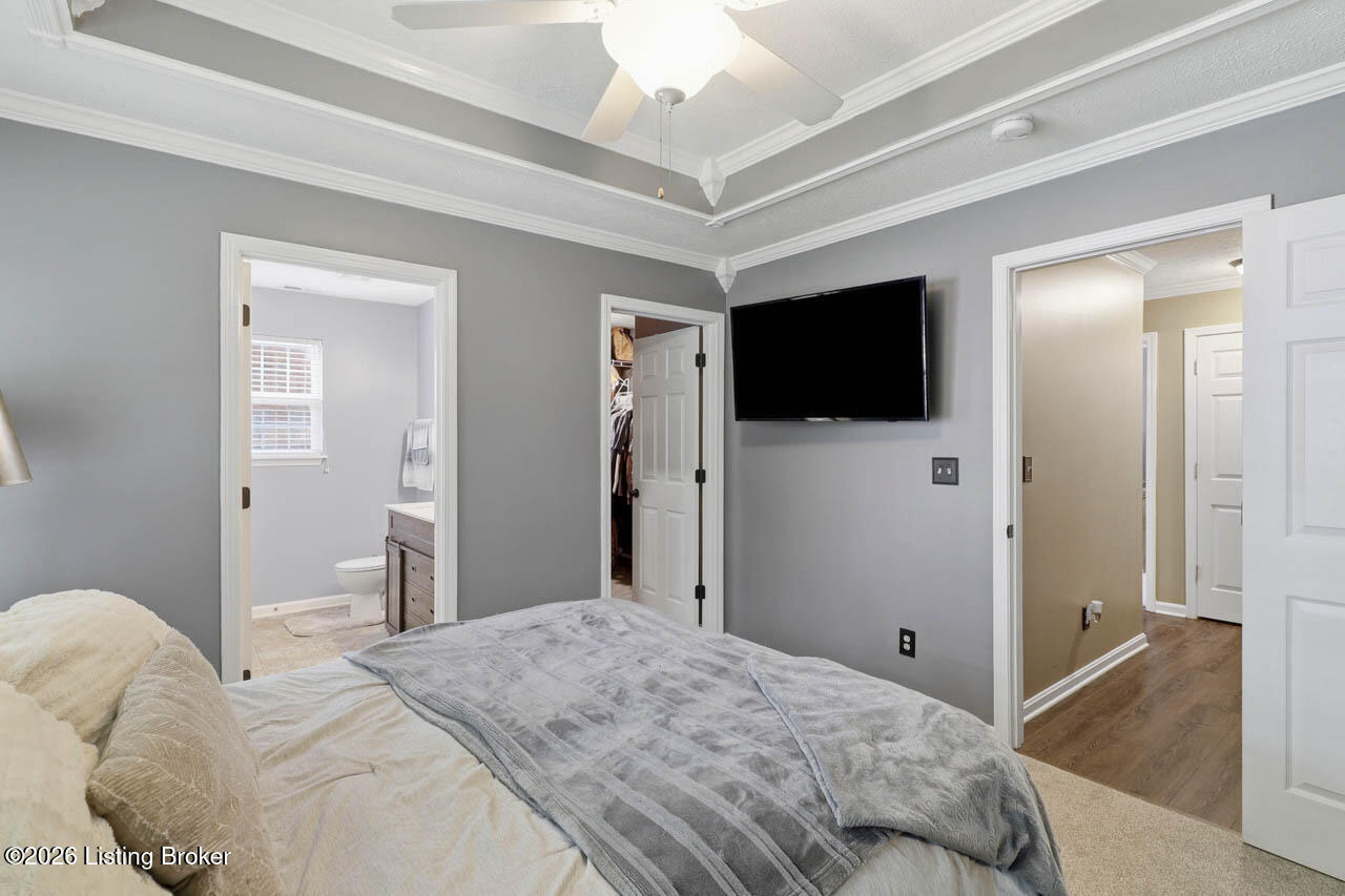 537 Shady Glen Cir