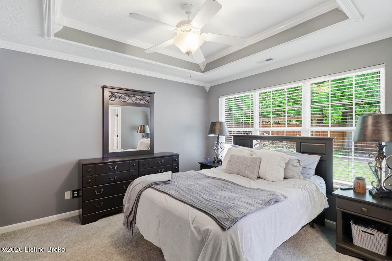 537 Shady Glen Cir
