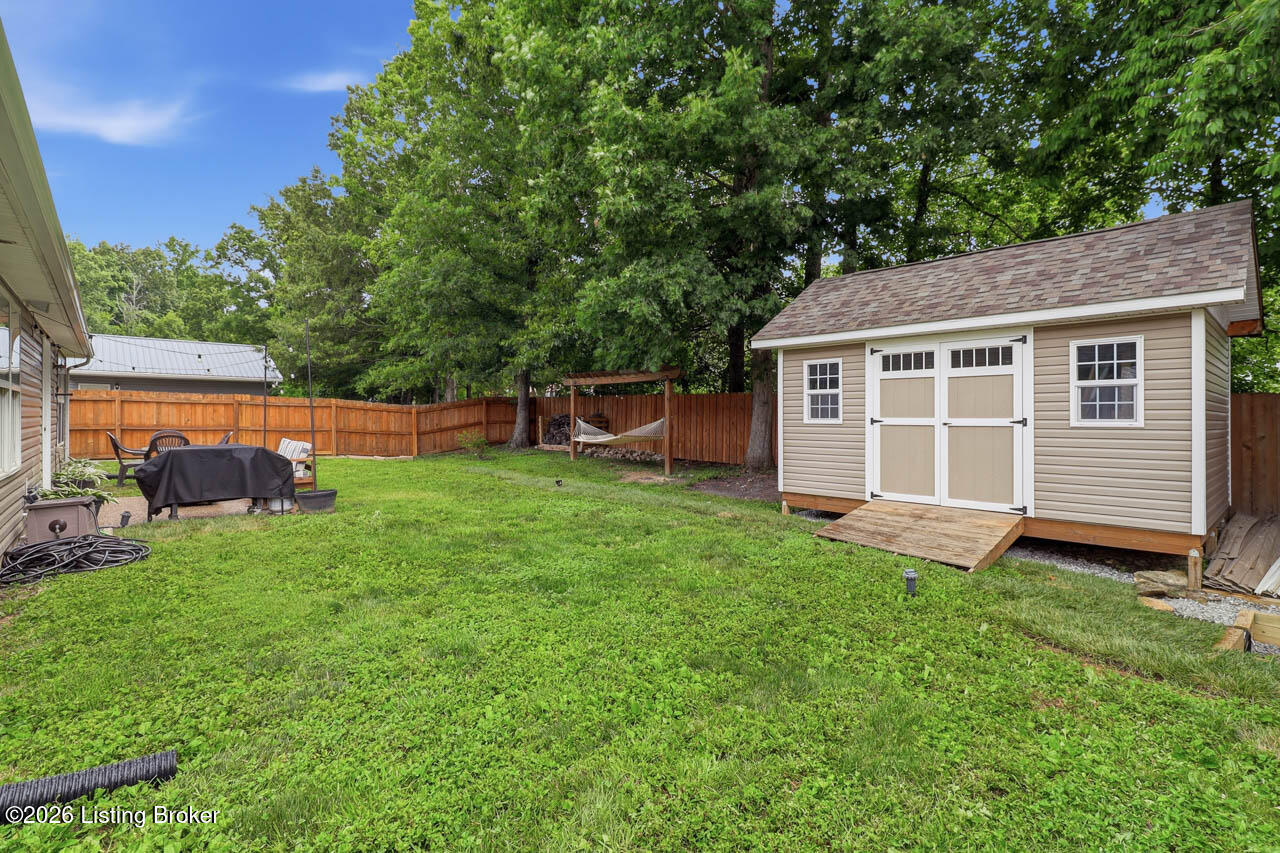 537 Shady Glen Cir