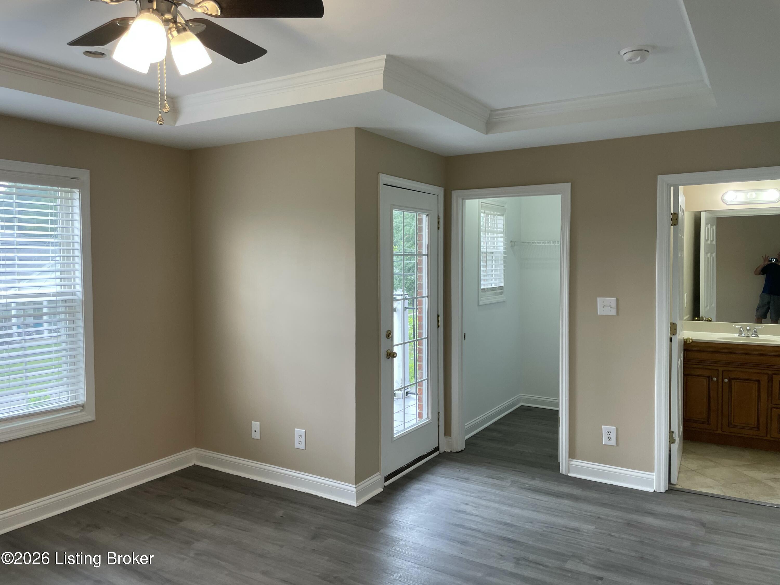 126 Crossing Ct 3
