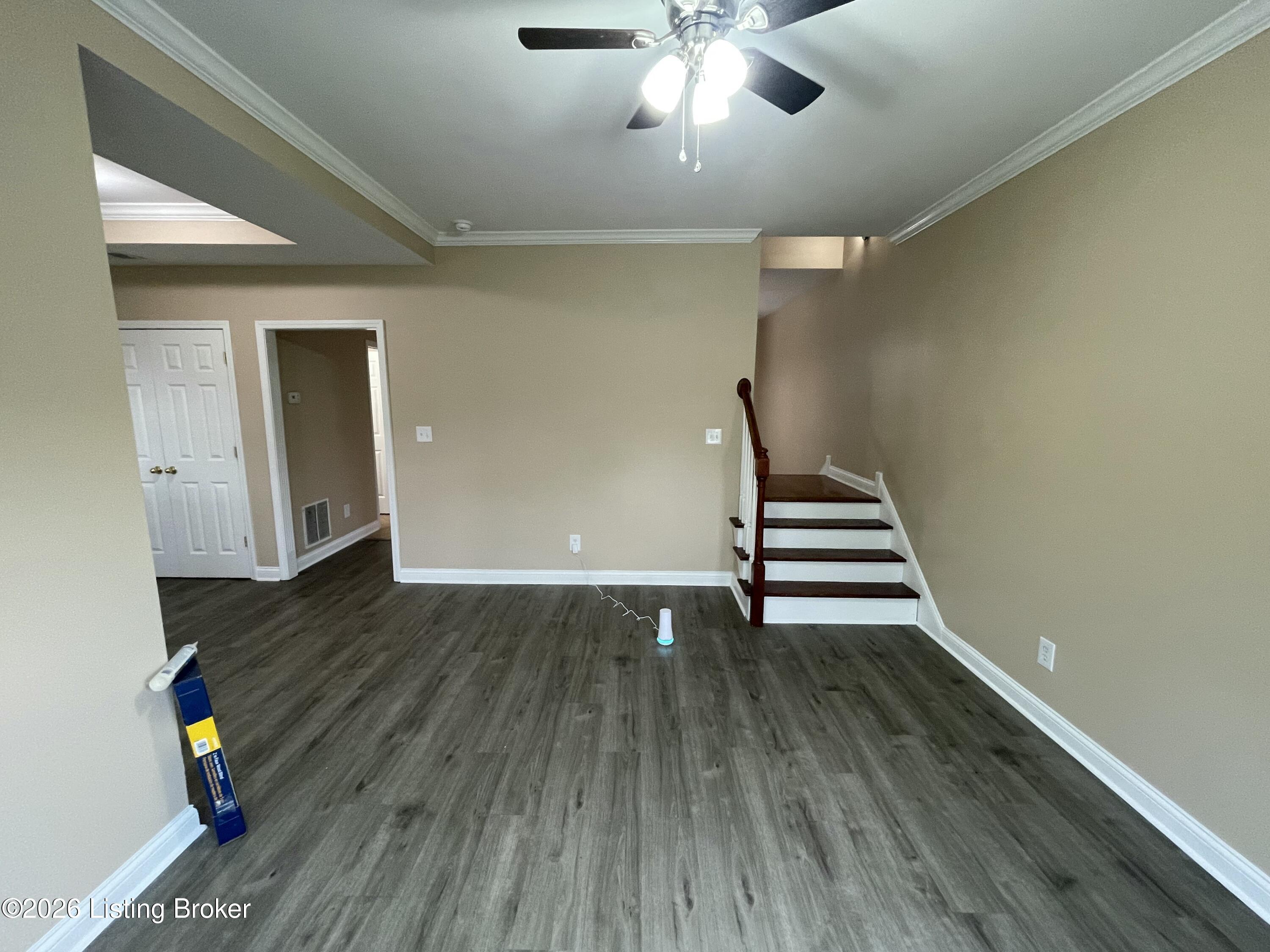 126 Crossing Ct 3