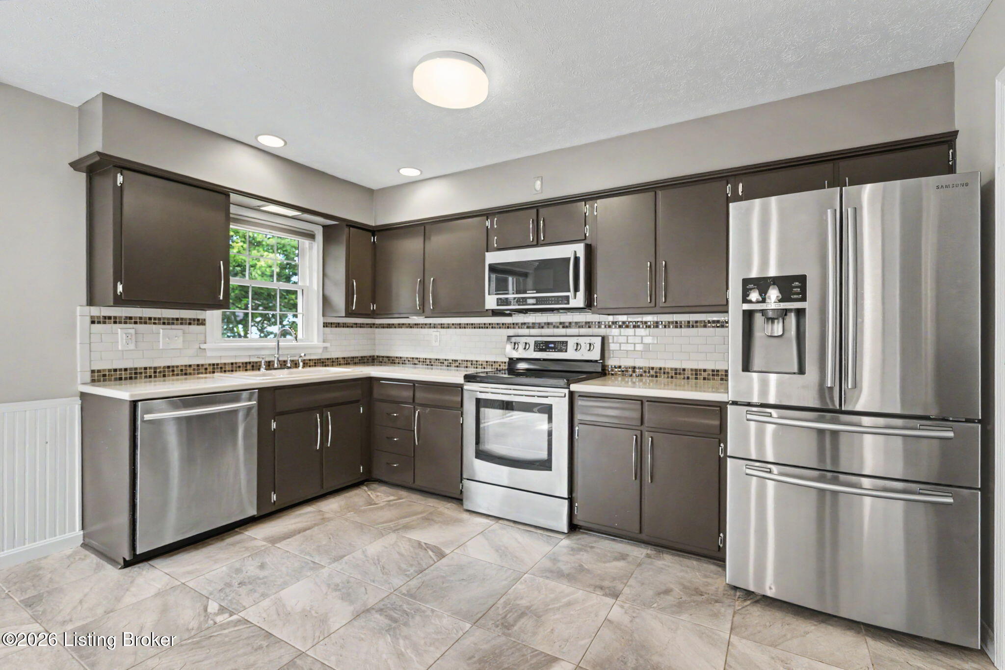 7006 Norlynn Dr