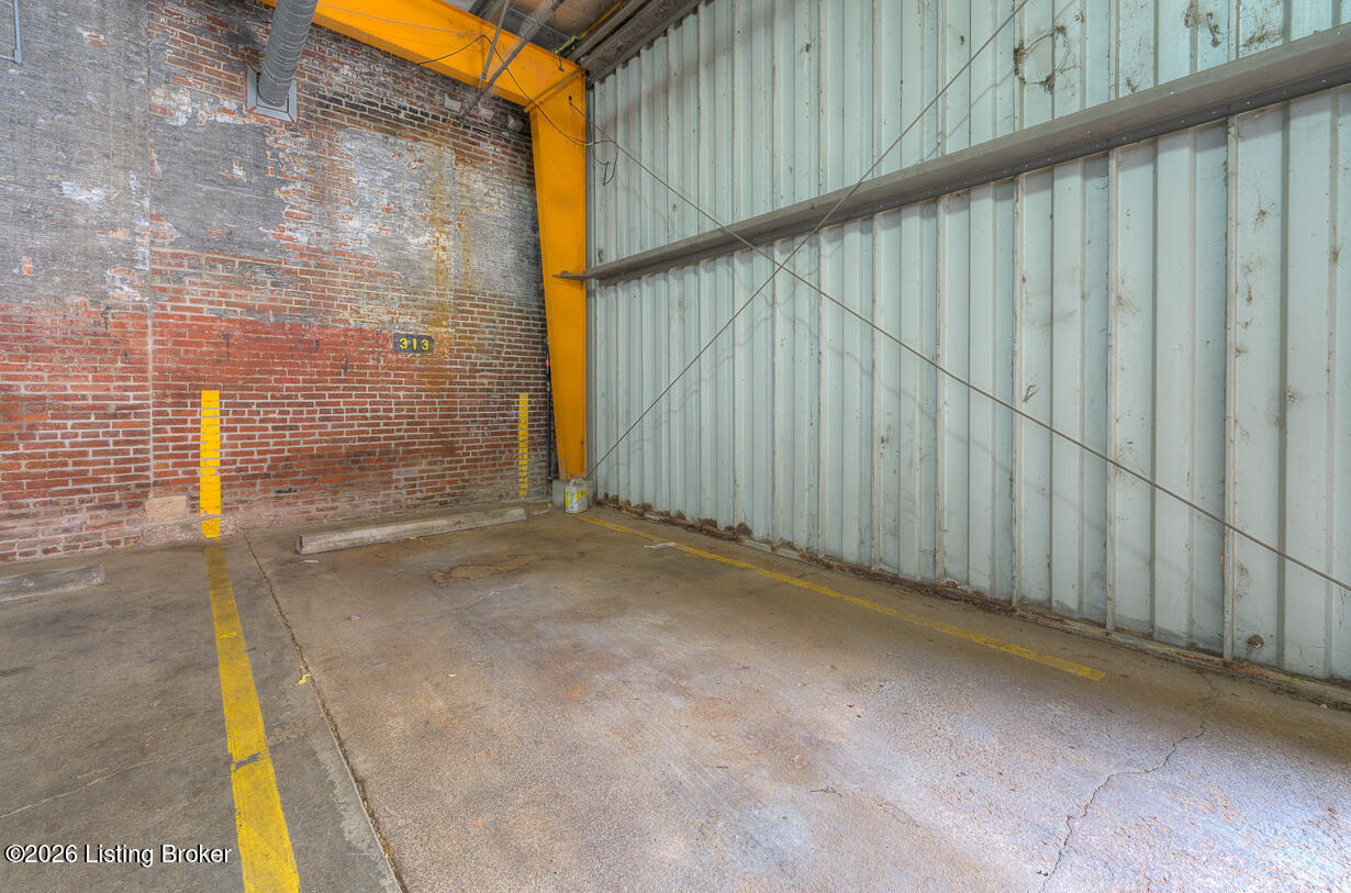 309 E Market St 313
