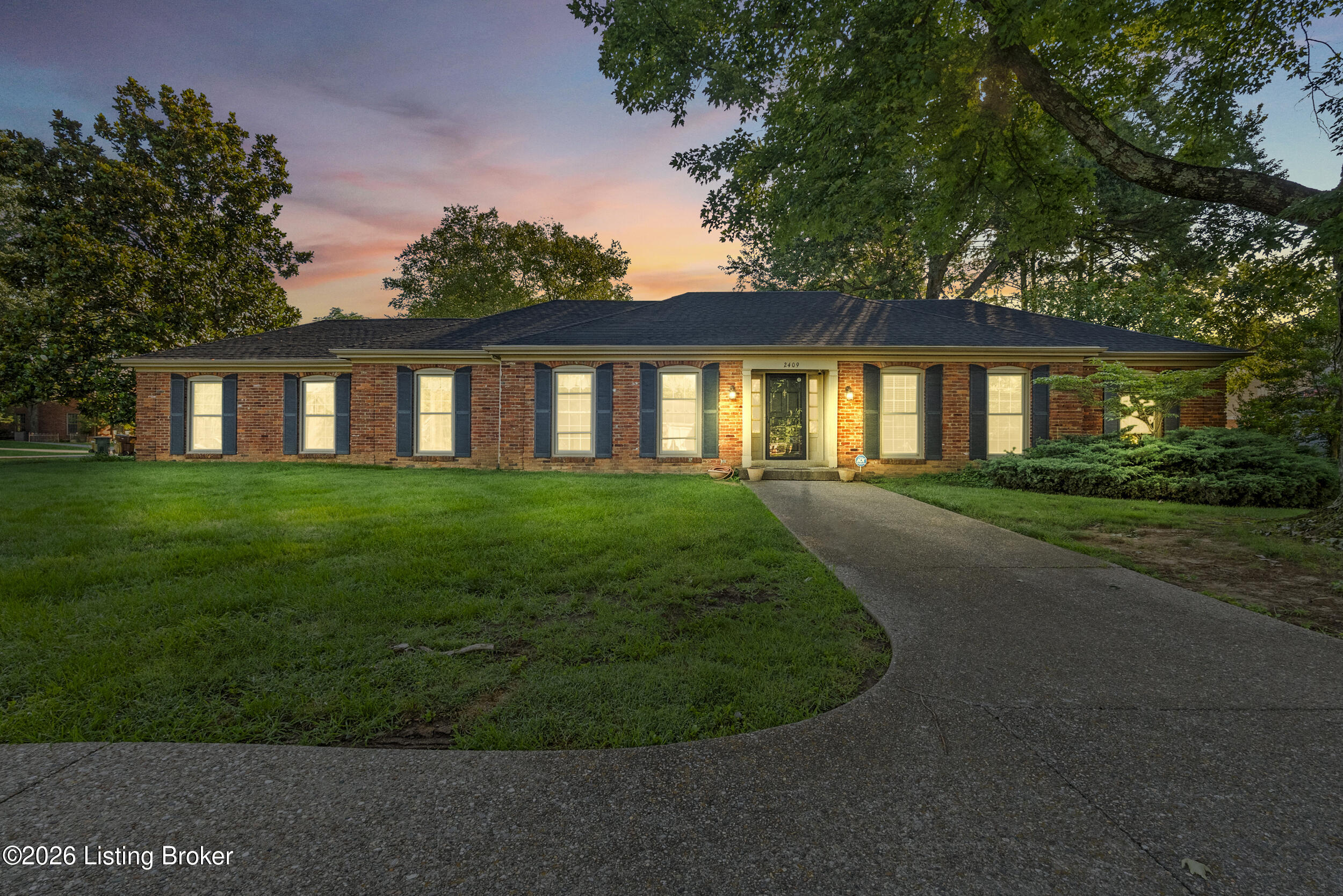 2409 Chattesworth Ln