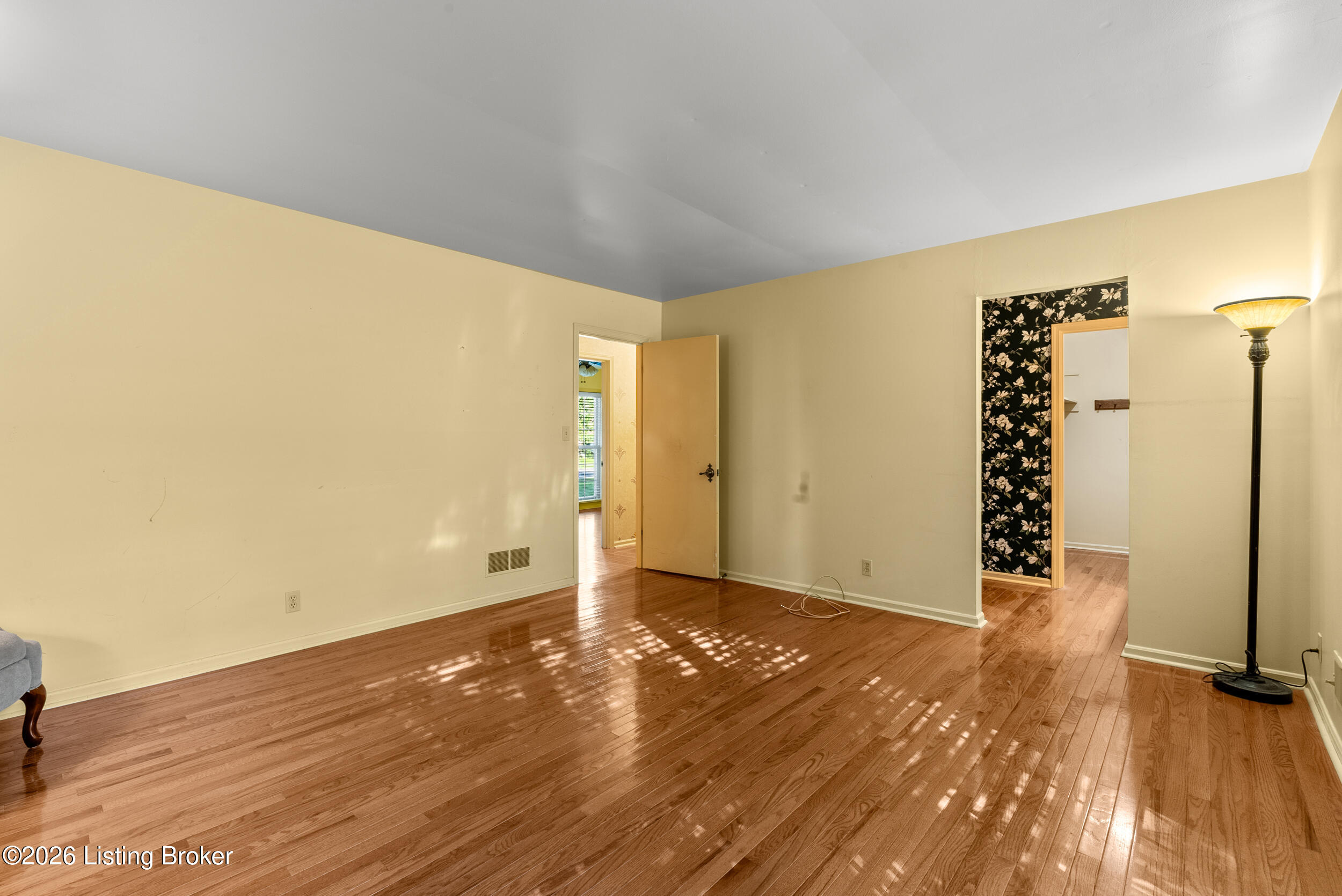 2409 Chattesworth Ln