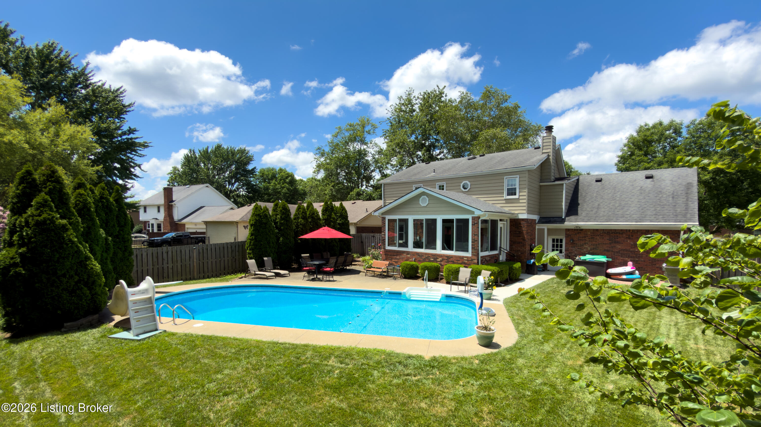 2611 Kennersley Dr