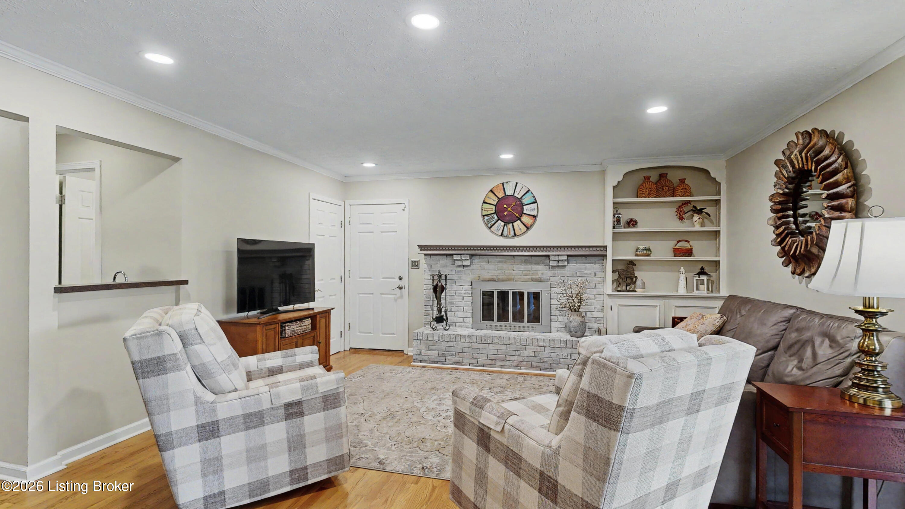 2611 Kennersley Dr