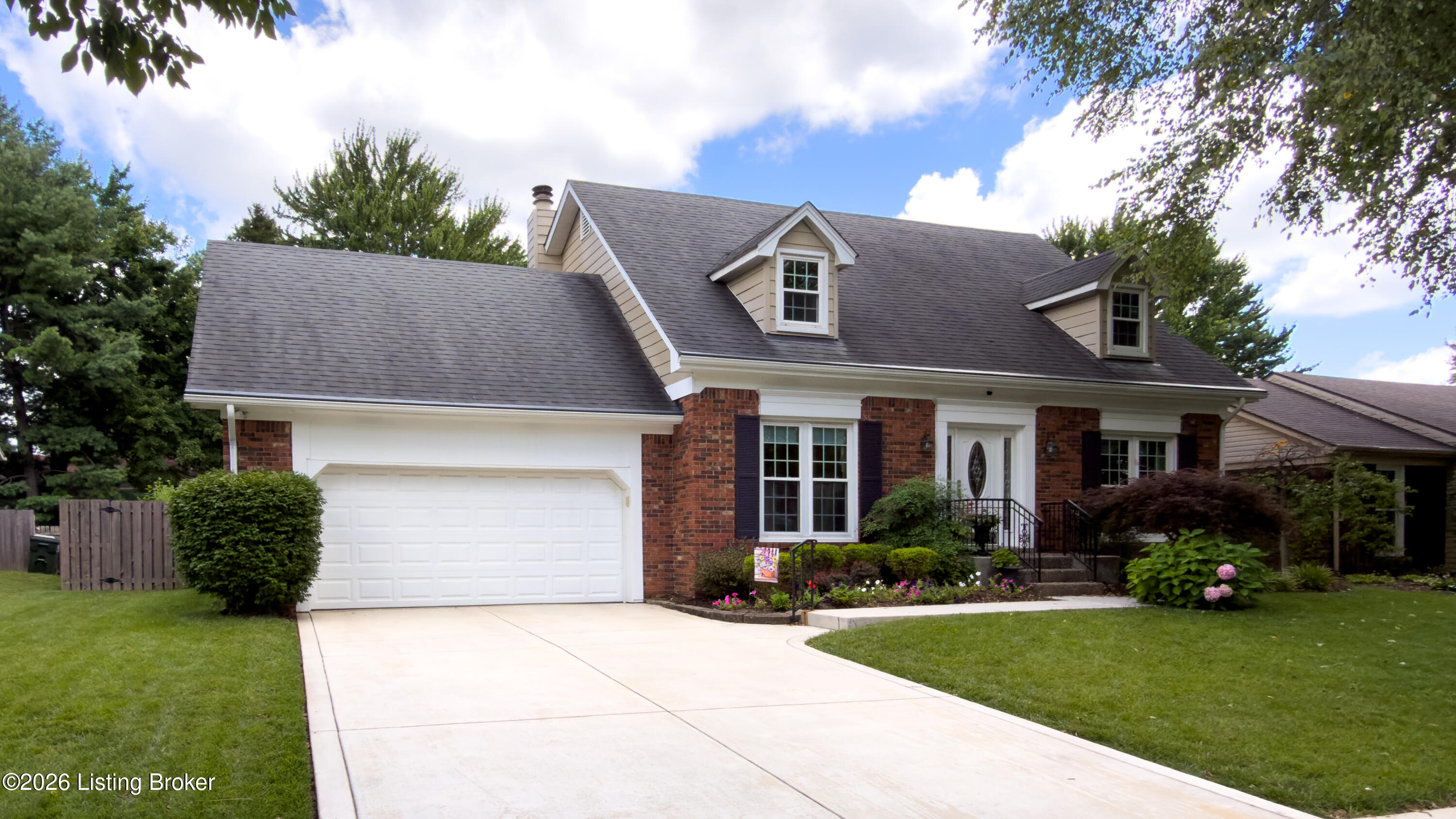 2611 Kennersley Dr