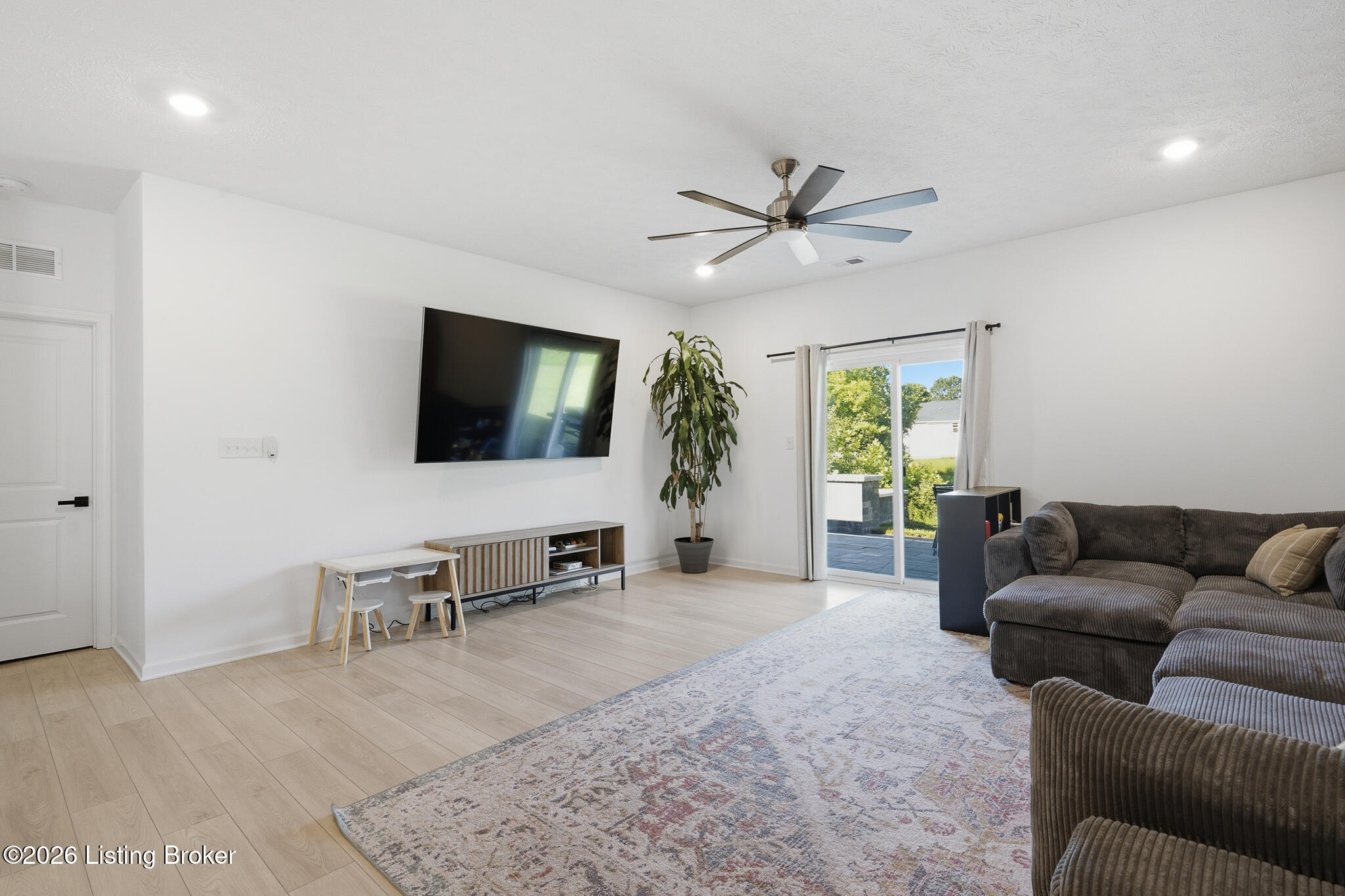 17025 Meander Way