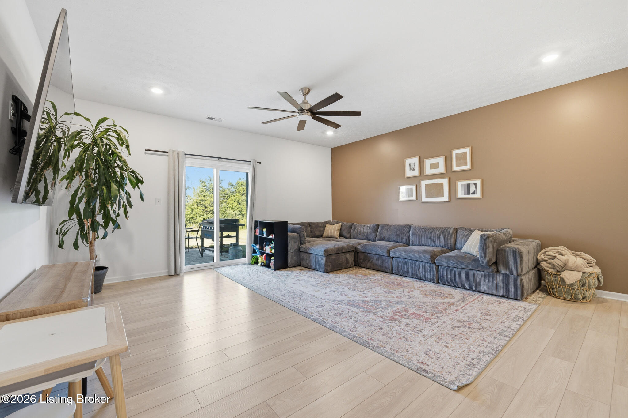 17025 Meander Way
